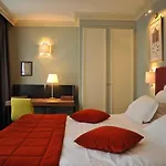 Hotel De L\'Universite