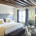 Hotel de L\'Universite