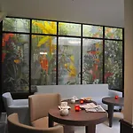 De L'universite Hotel Paris
