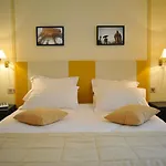 De L'universite Hotel