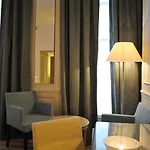 De L'universite Hotel 3*