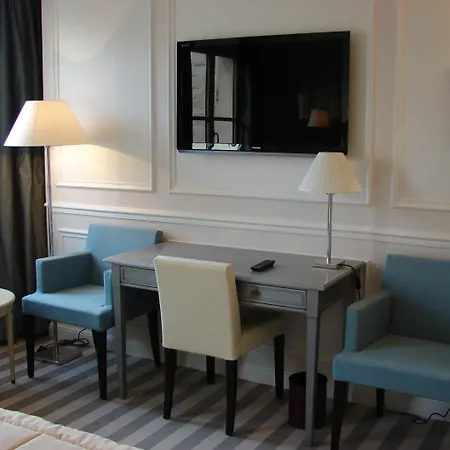 Hotel De L'universite Parigi