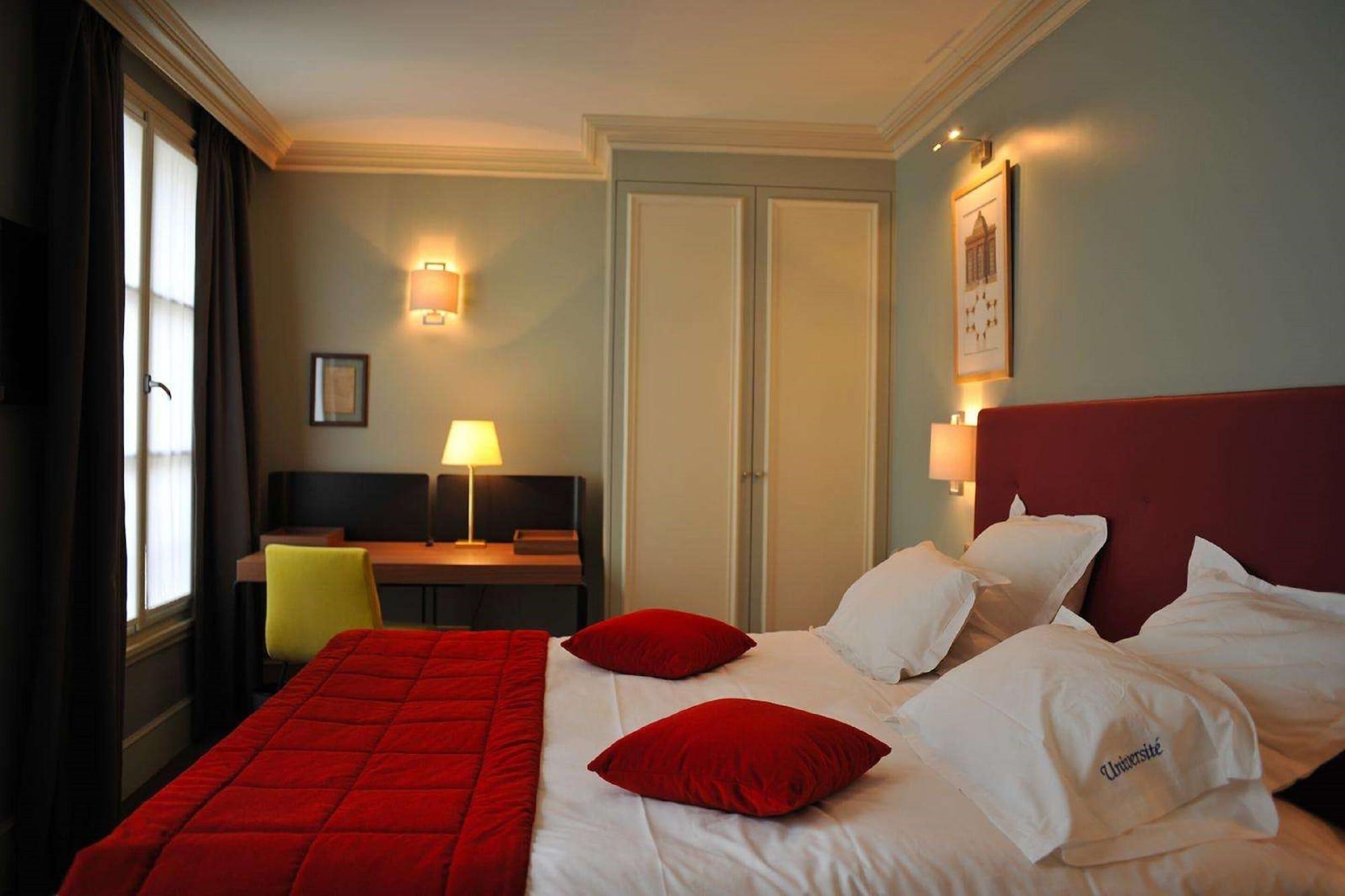 Hotel De L'universite 3*