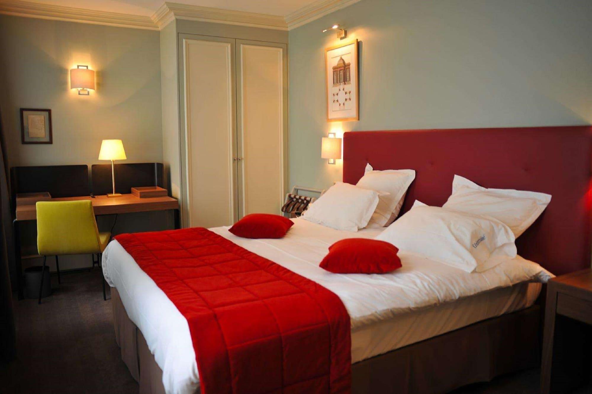 Hotel De L'universite Parigi