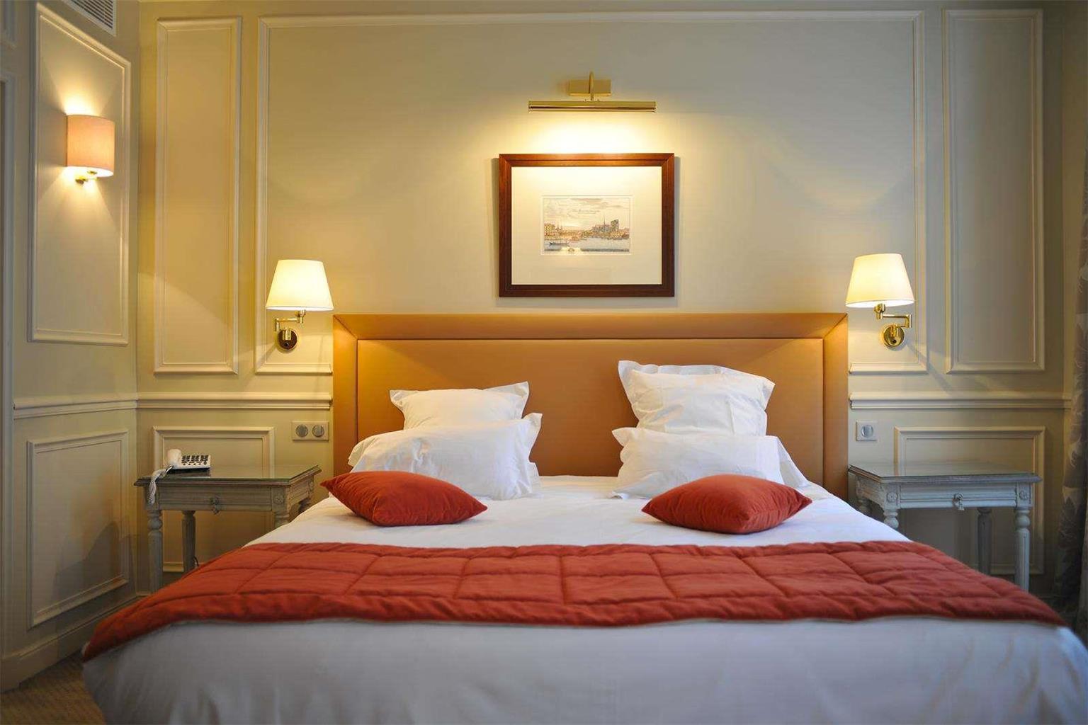 De L'universite Hotel 3*