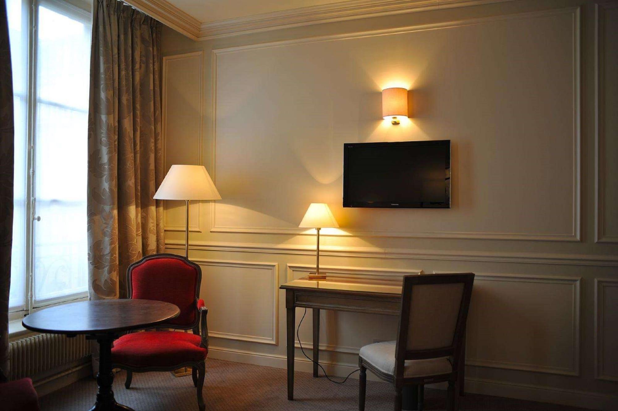 De L'universite Hotel