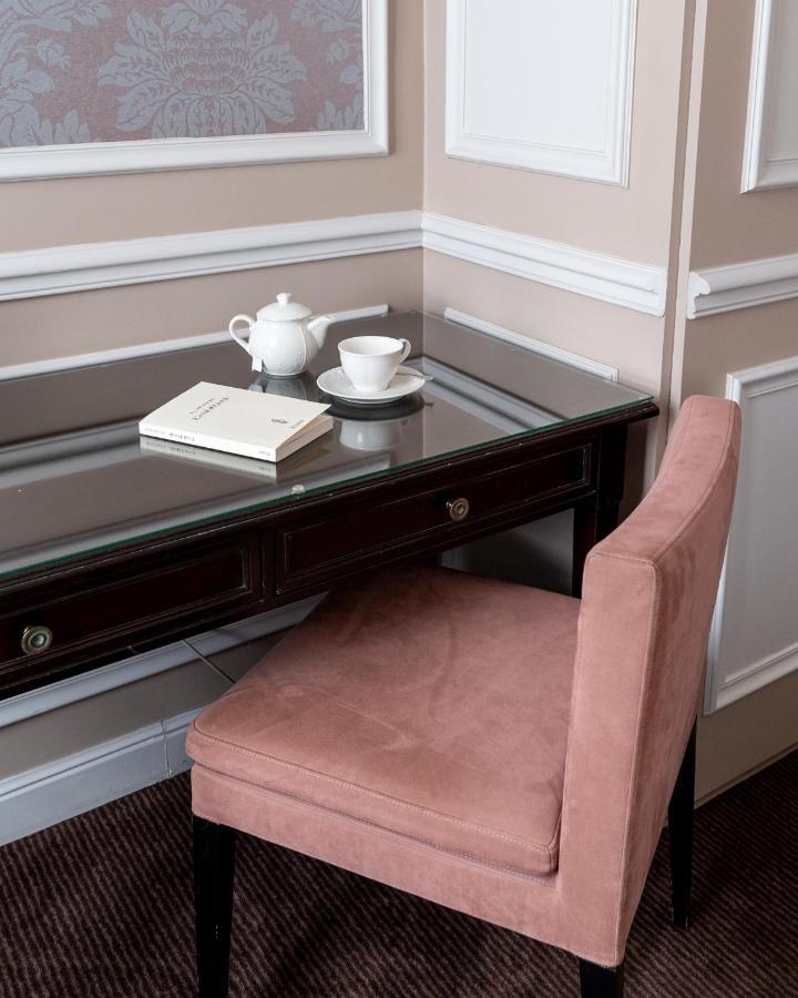 De L'universite Hotel Parigi